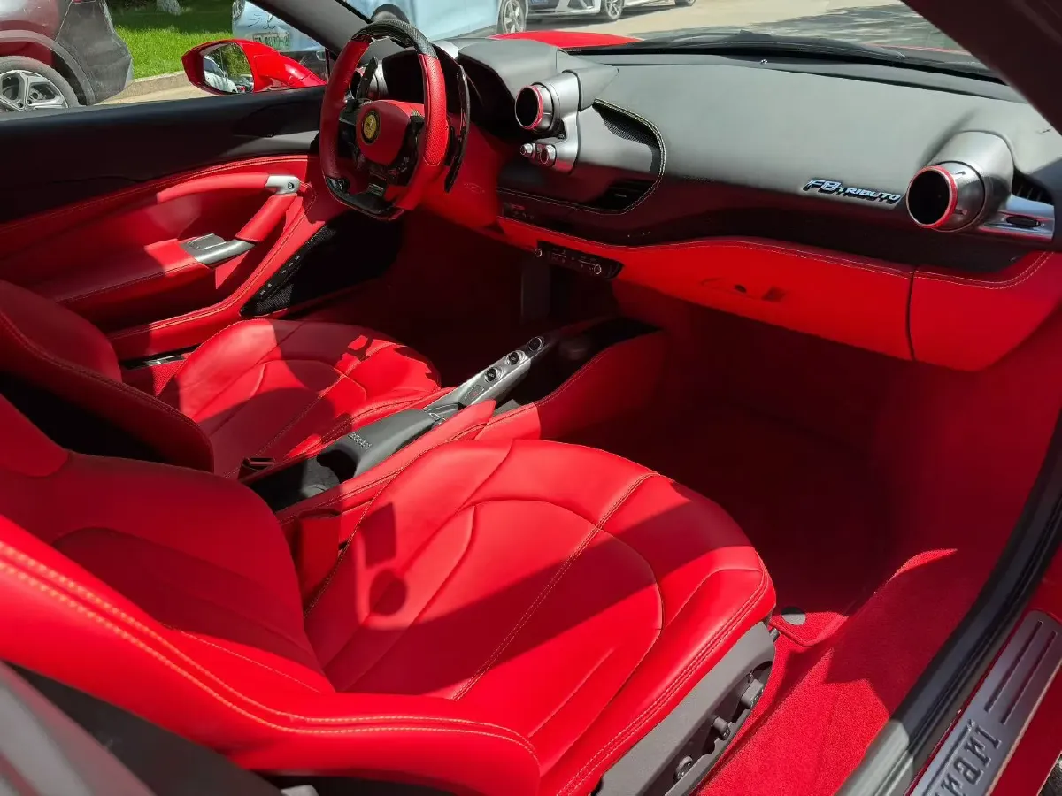 2019 Aston Martin DB11 5.2T 639HP V12 8AT,autocango,china used car exporter,china ev exporter,chinese used car exporter,chinese used ev exporter