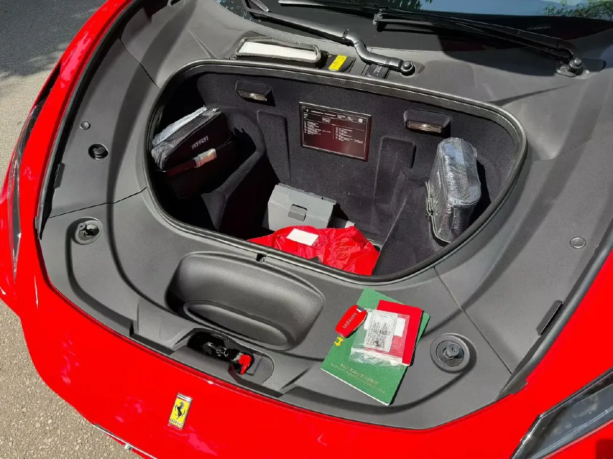 2019 Aston Martin DB11 5.2T 639HP V12 8AT,autocango,china used car exporter,china ev exporter,chinese used car exporter,chinese used ev exporter