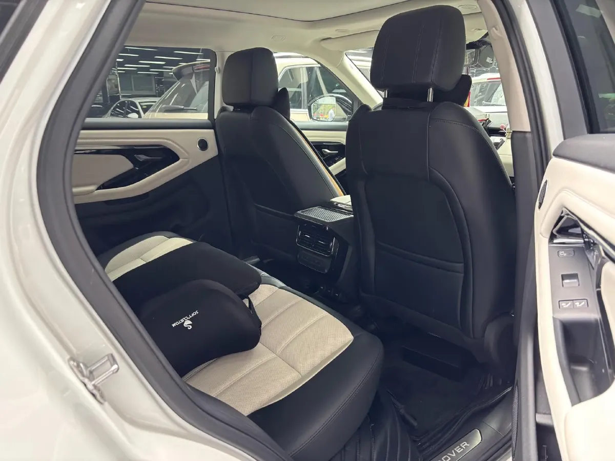 2023 Land Rover Range Rover Evoque 1.5T 200HP L3 8AT PHEV 15.5KWH,autocango,china used car exporter,china ev exporter,chinese used car exporter,chinese used ev exporter