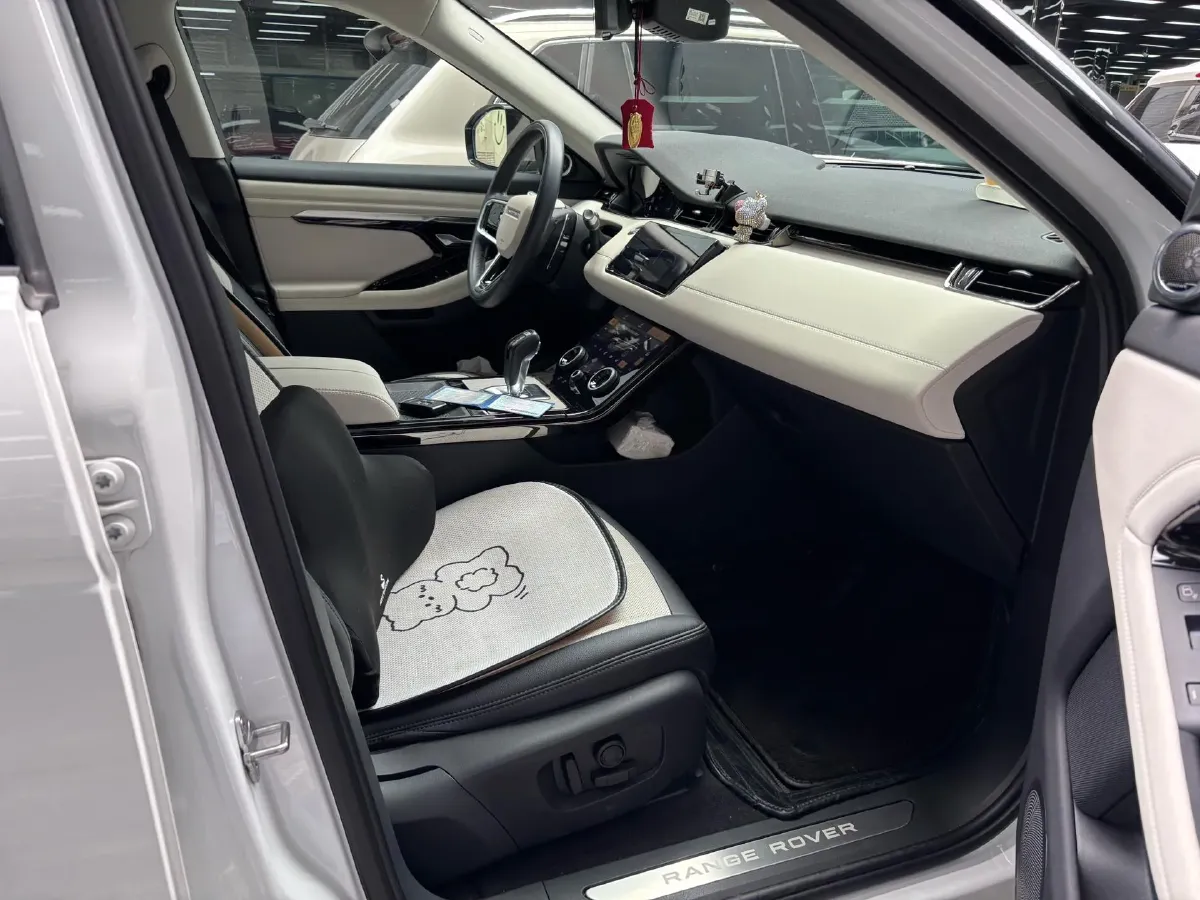 2023 Land Rover Range Rover Evoque 1.5T 200HP L3 8AT PHEV 15.5KWH,autocango,china used car exporter,china ev exporter,chinese used car exporter,chinese used ev exporter