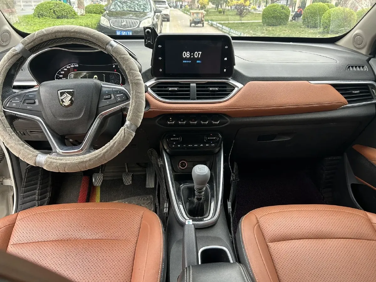 2017 BaoJun 510 1.5L 112HP L4 6MT,autocango,china used car exporter,china ev exporter,chinese used car exporter,chinese used ev exporter