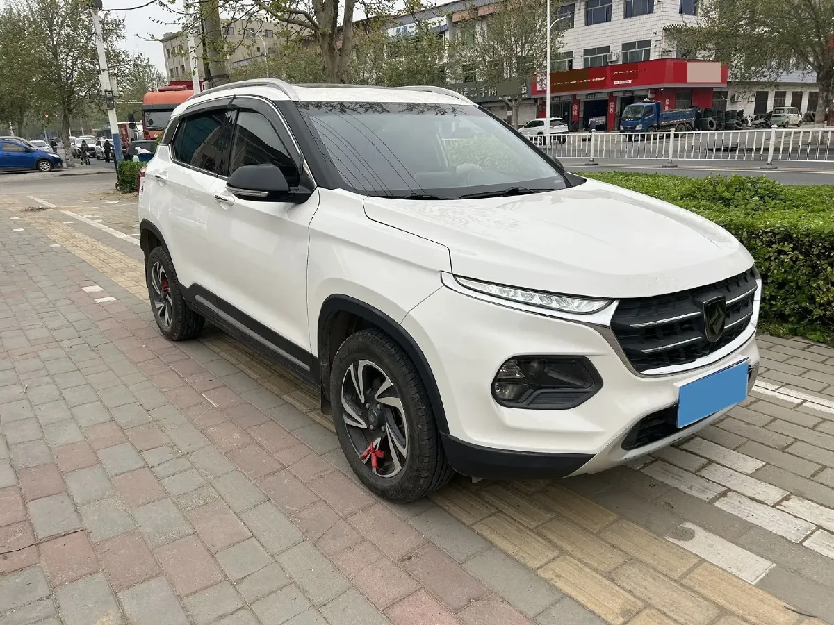 2017 BaoJun 510 1.5L 112HP L4 6MT,autocango,china used car exporter,china ev exporter,chinese used car exporter,chinese used ev exporter