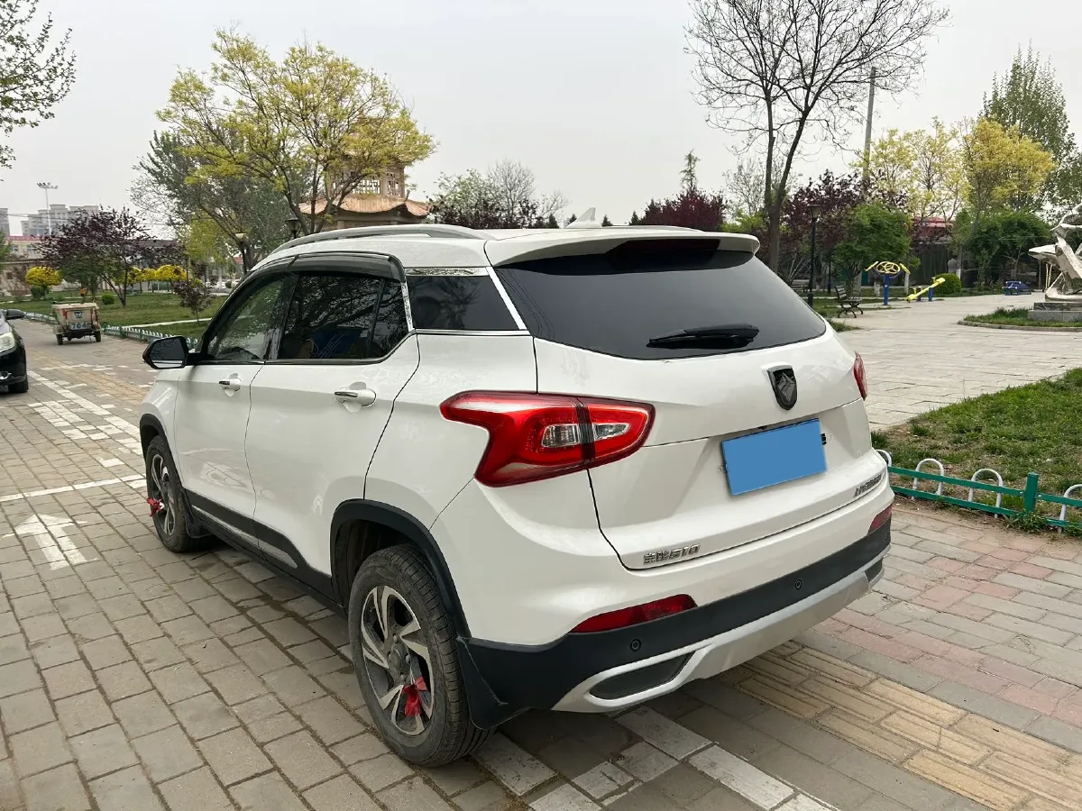 2017 BaoJun 510 1.5L 112HP L4 6MT,autocango,china used car exporter,china ev exporter,chinese used car exporter,chinese used ev exporter