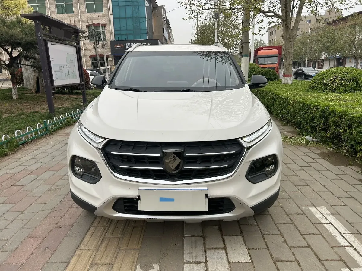 2017 BaoJun 510 1.5L 112HP L4 6MT,autocango,china used car exporter,china ev exporter,chinese used car exporter,chinese used ev exporter