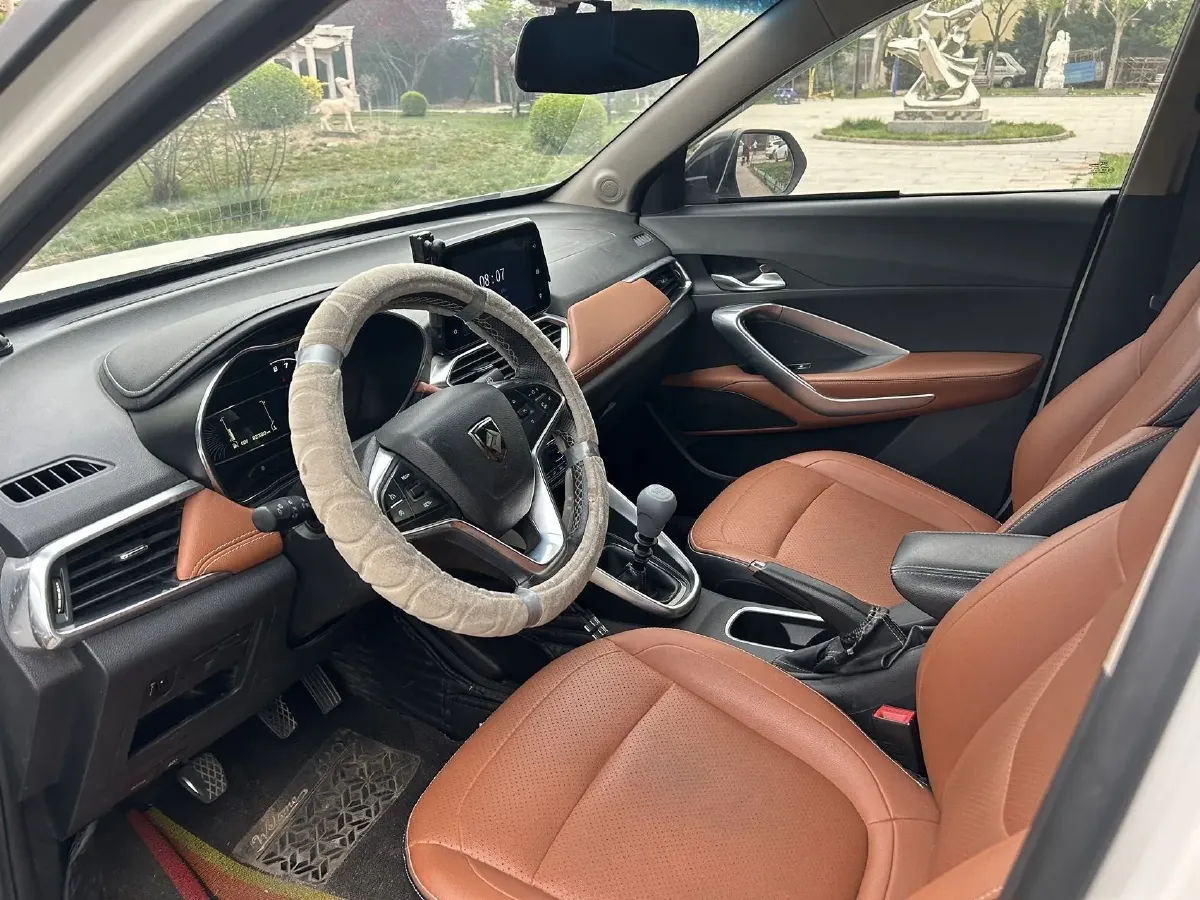 2017 BaoJun 510 1.5L 112HP L4 6MT,autocango,china used car exporter,china ev exporter,chinese used car exporter,chinese used ev exporter