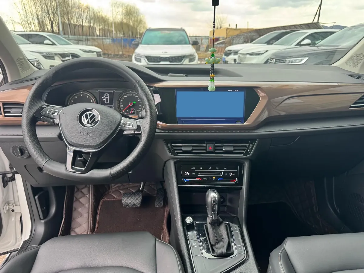 2021 Volkswagen Tharu 1.4T 150HP L4 7DCT,autocango,china used car exporter,china ev exporter,chinese used car exporter,chinese used ev exporter