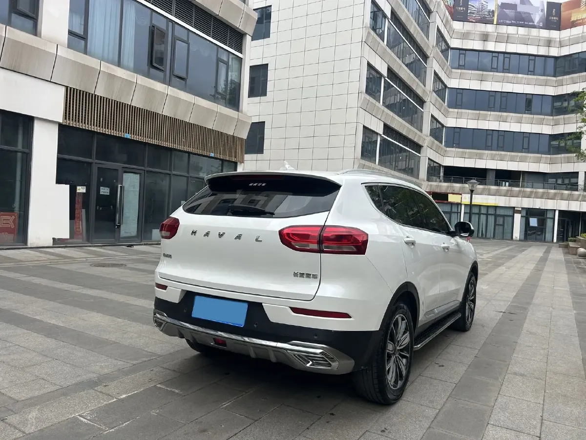 2021 Haval H6 1.5T 169HP L4 7DCT,autocango,china used car exporter,china ev exporter,chinese used car exporter,chinese used ev exporter