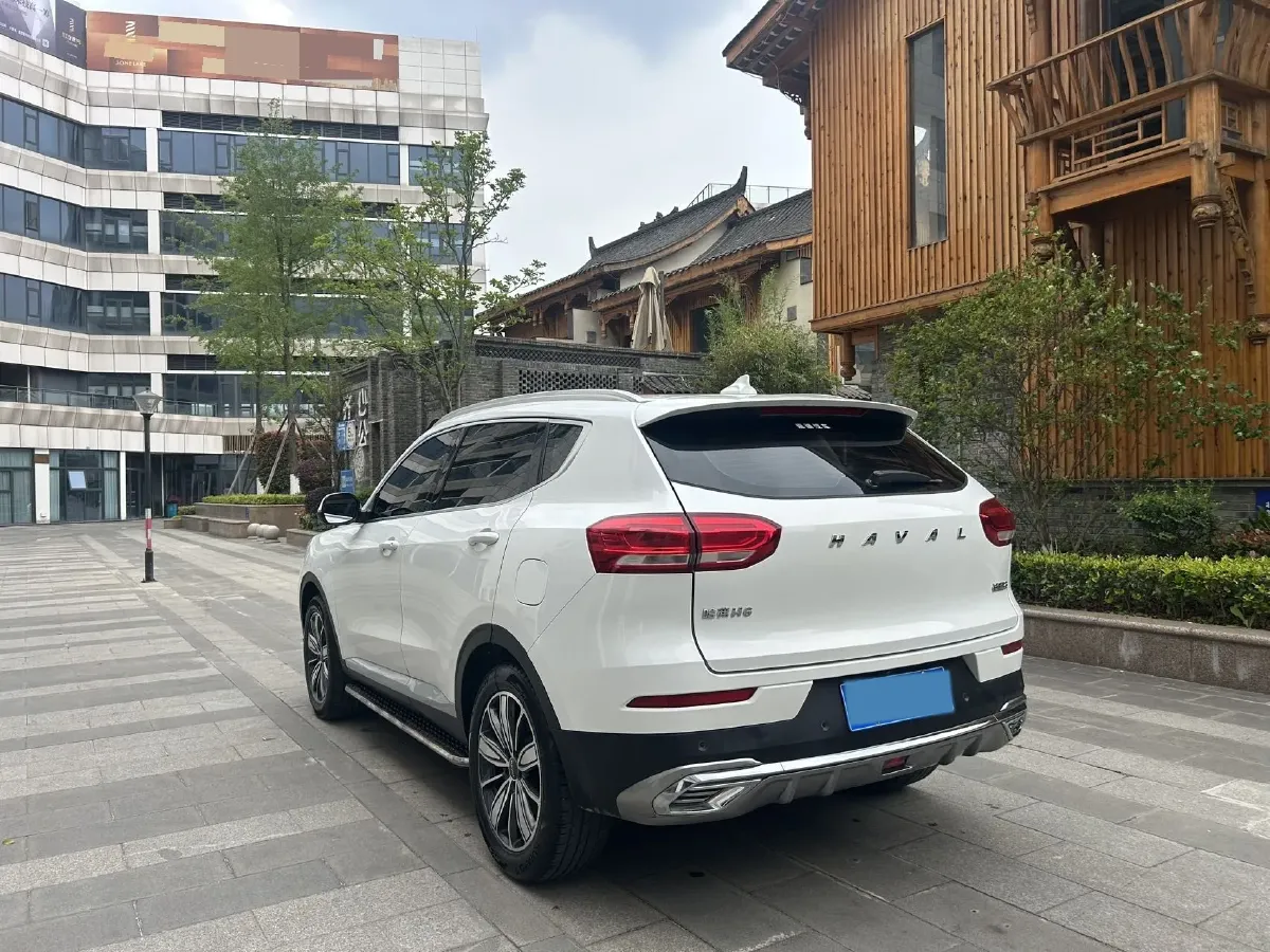 2021 Haval H6 1.5T 169HP L4 7DCT,autocango,china used car exporter,china ev exporter,chinese used car exporter,chinese used ev exporter