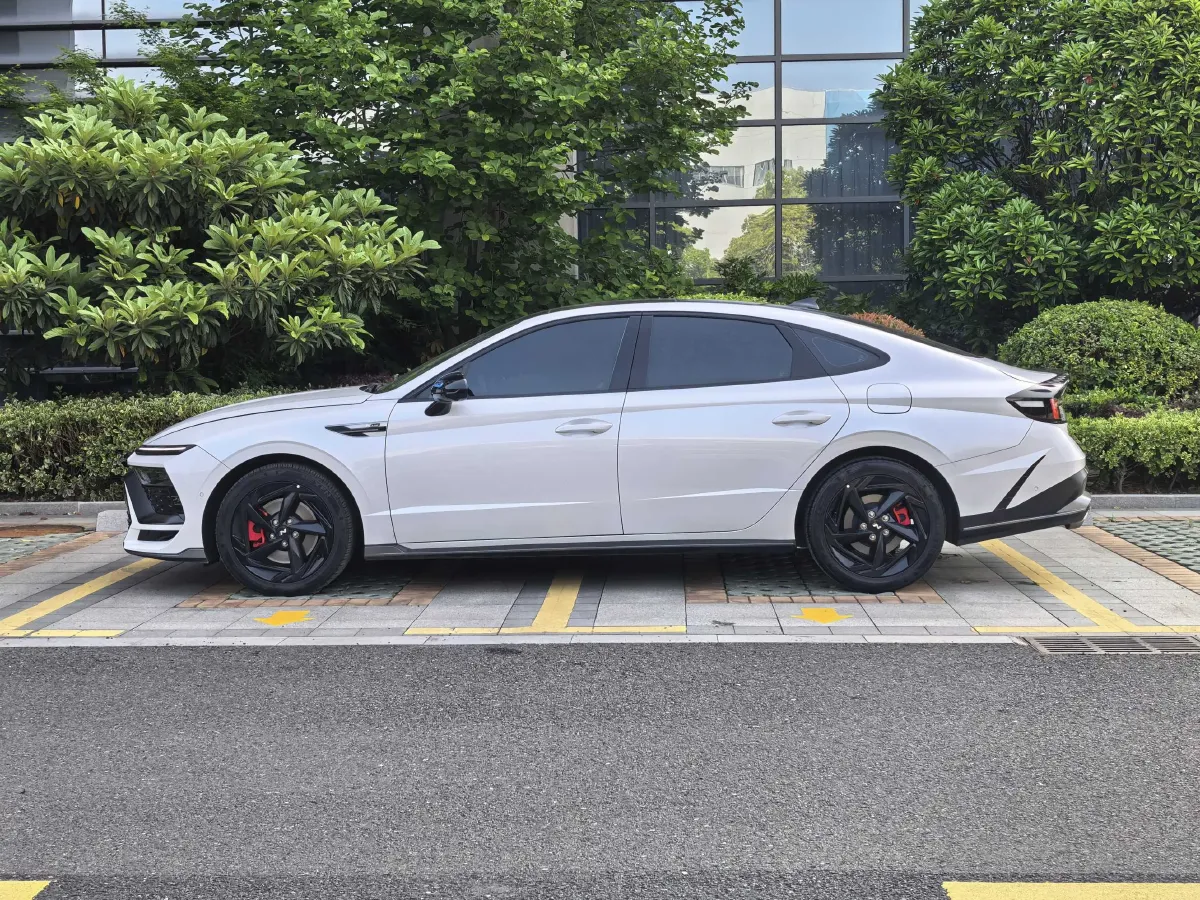 2024 Hyundai Sonata 2.0T 250HP L4 8AT,autocango,china used car exporter,china ev exporter,chinese used car exporter,chinese used ev exporter