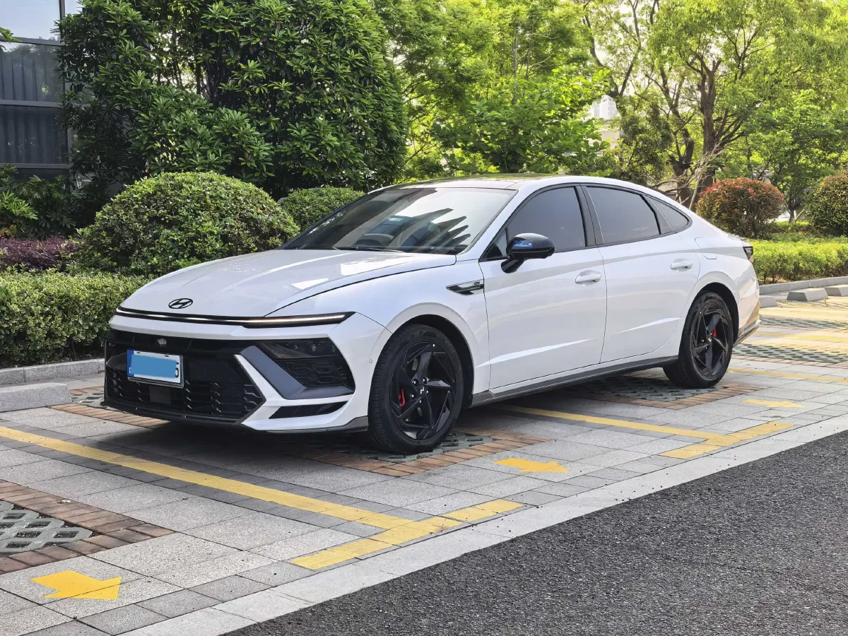 2024 Hyundai Sonata 2.0T 250HP L4 8AT,autocango,china used car exporter,china ev exporter,chinese used car exporter,chinese used ev exporter