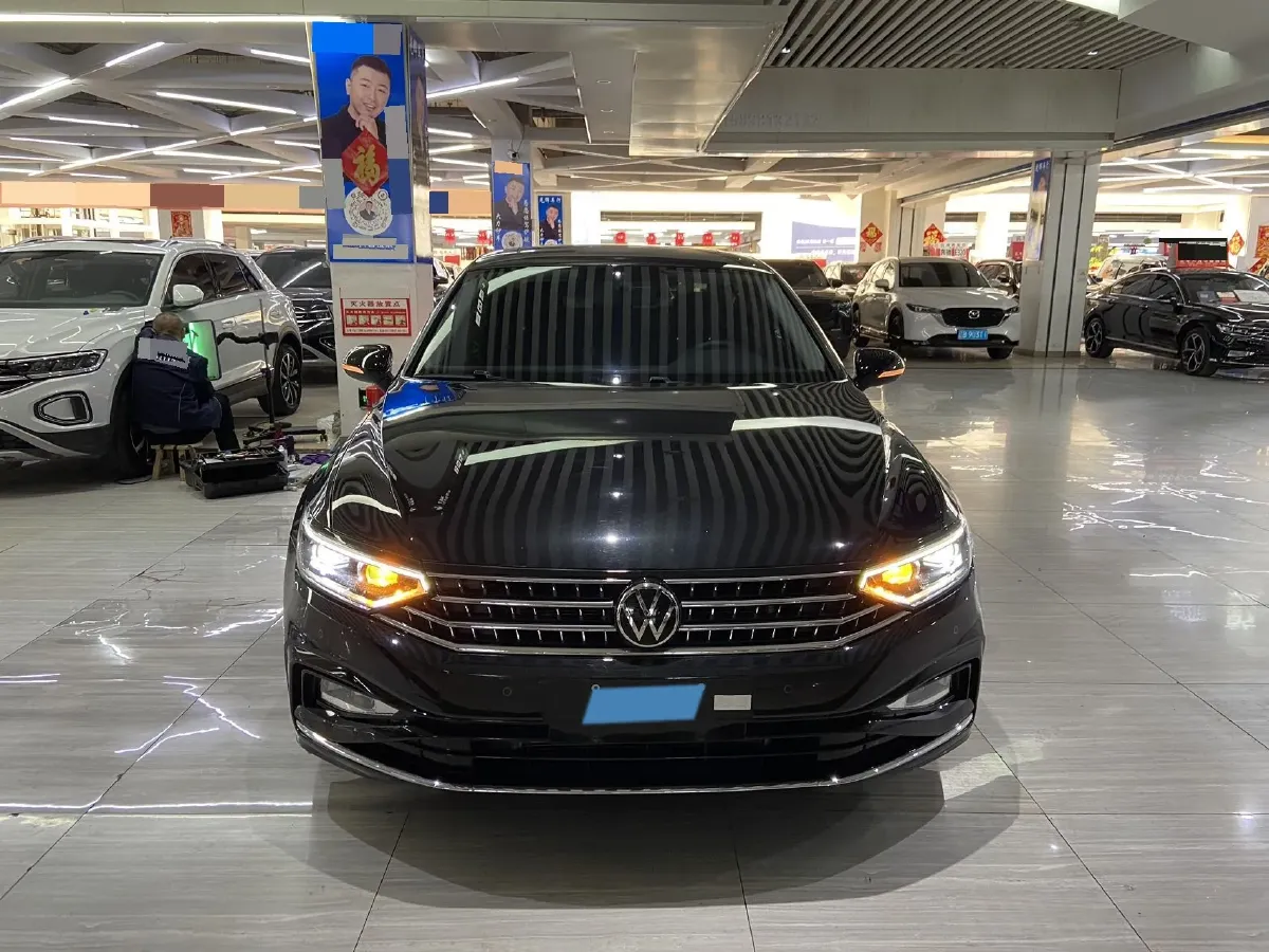 2023 Volkswagen Magotan 1.4T 150HP L4 7DCT,autocango,china used car exporter,china ev exporter,chinese used car exporter,chinese used ev exporter