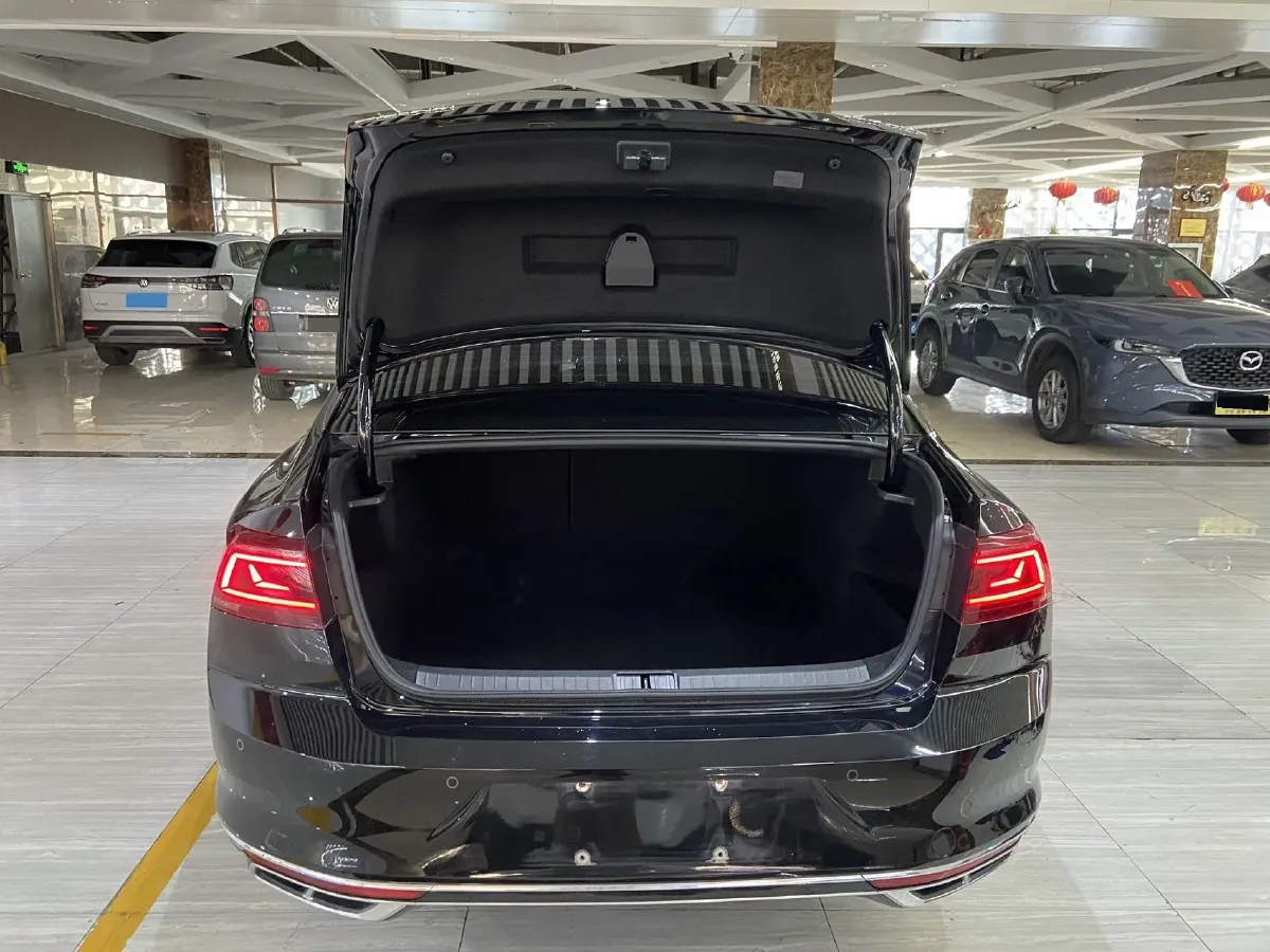 2023 Volkswagen Magotan 1.4T 150HP L4 7DCT,autocango,china used car exporter,china ev exporter,chinese used car exporter,chinese used ev exporter