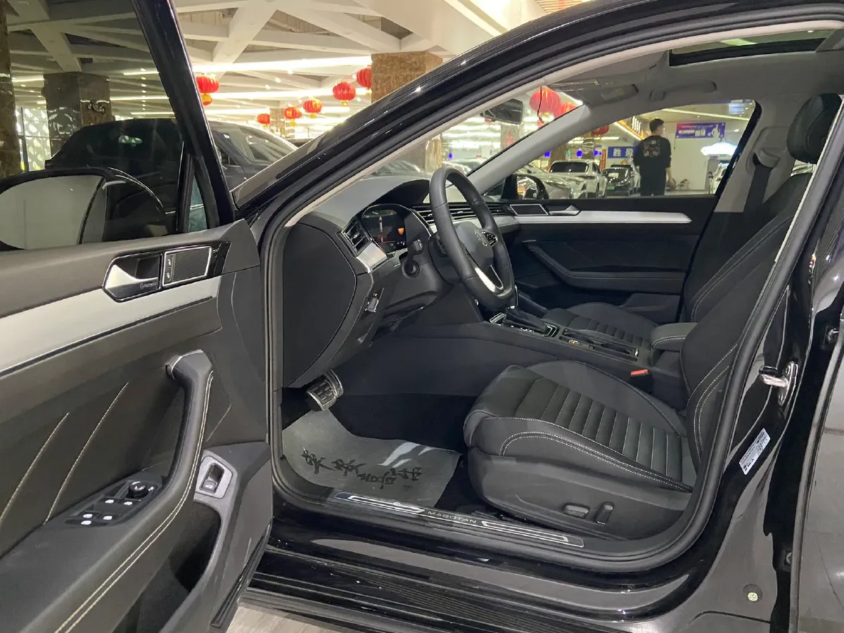 2023 Volkswagen Magotan 1.4T 150HP L4 7DCT,autocango,china used car exporter,china ev exporter,chinese used car exporter,chinese used ev exporter