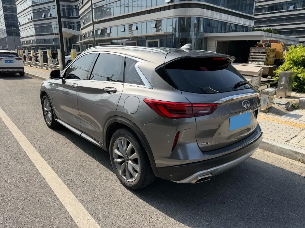 2020 Infiniti QX50 2.0T 272HP L4 CVT,autocango,china used car exporter,china ev exporter,chinese used car exporter,chinese used ev exporter