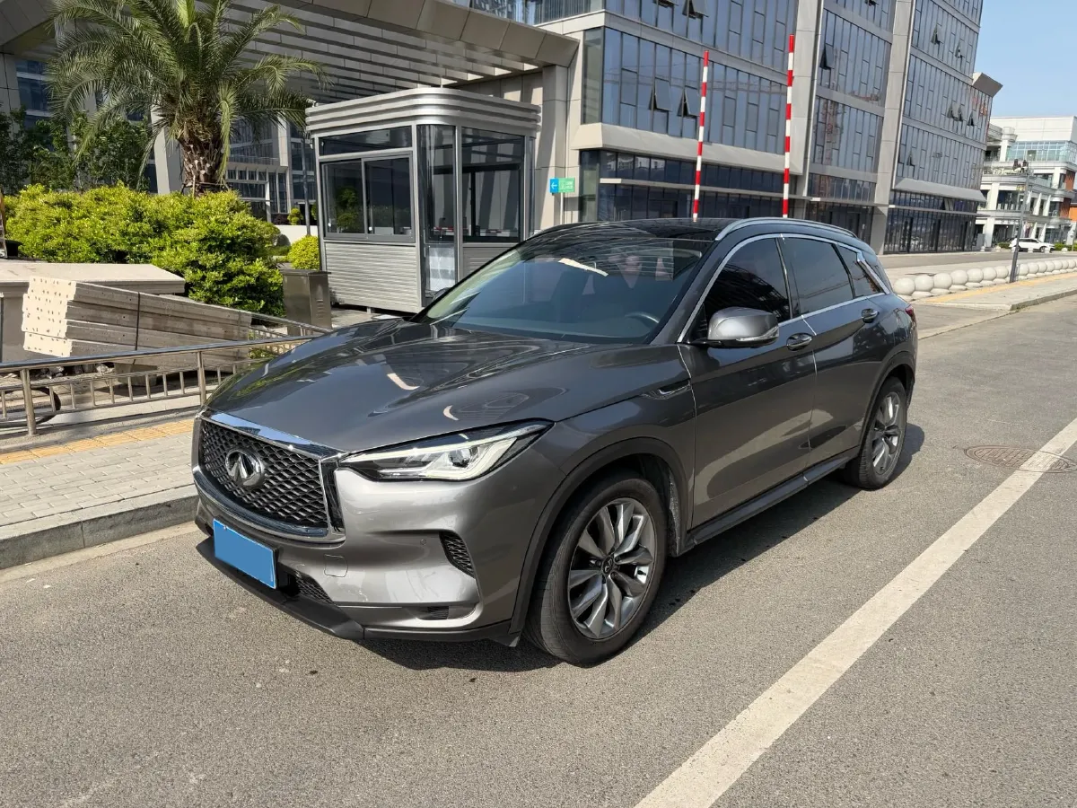 2020 Infiniti QX50 2.0T 272HP L4 CVT,autocango,china used car exporter,china ev exporter,chinese used car exporter,chinese used ev exporter