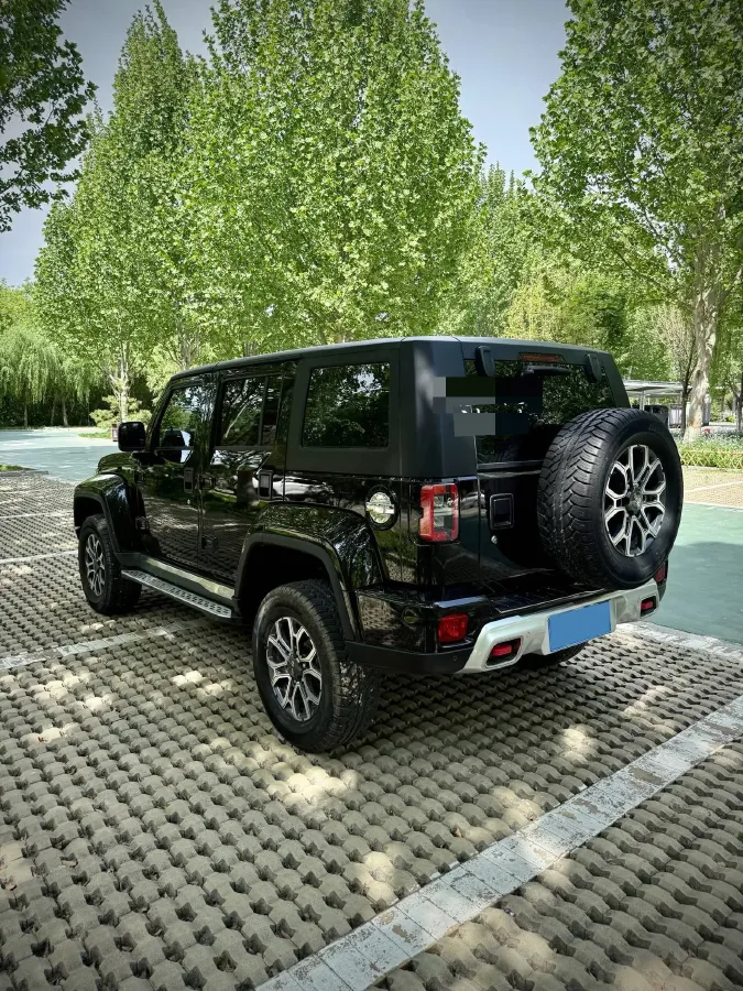 2023 Beijing BJ40 2.0T 224HP L4 8AT,autocango,china used car exporter,china ev exporter,chinese used car exporter,chinese used ev exporter