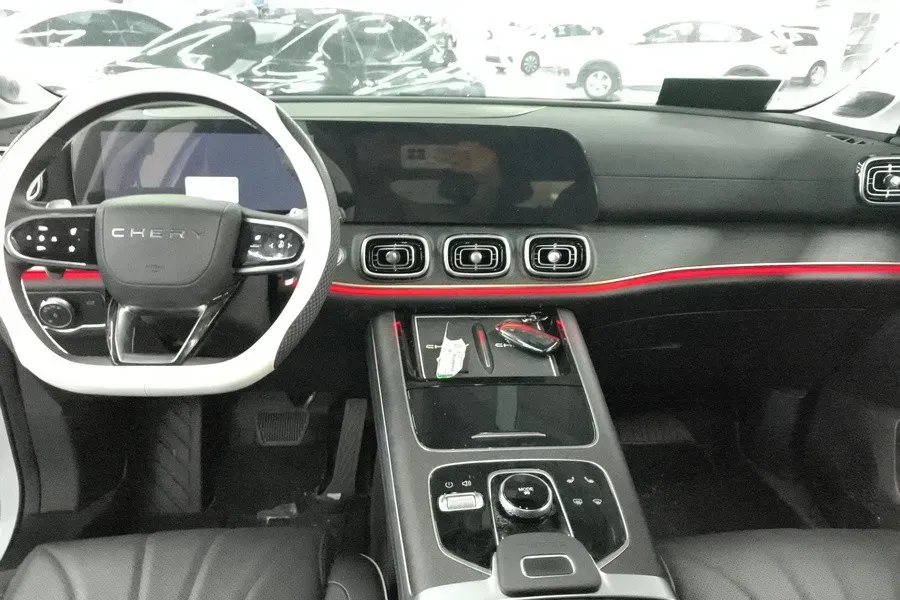 2023 Chery Tiggo 9 2.0T 261HP L4 8AT,autocango,china used car exporter,china ev exporter,chinese used car exporter,chinese used ev exporter