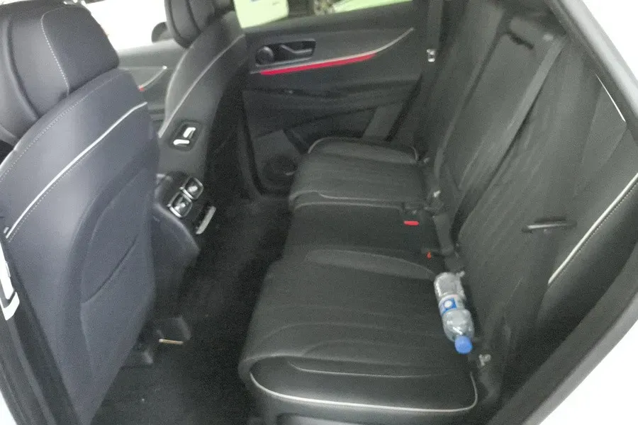 2023 Chery Tiggo 9 2.0T 261HP L4 8AT,autocango,china used car exporter,china ev exporter,chinese used car exporter,chinese used ev exporter