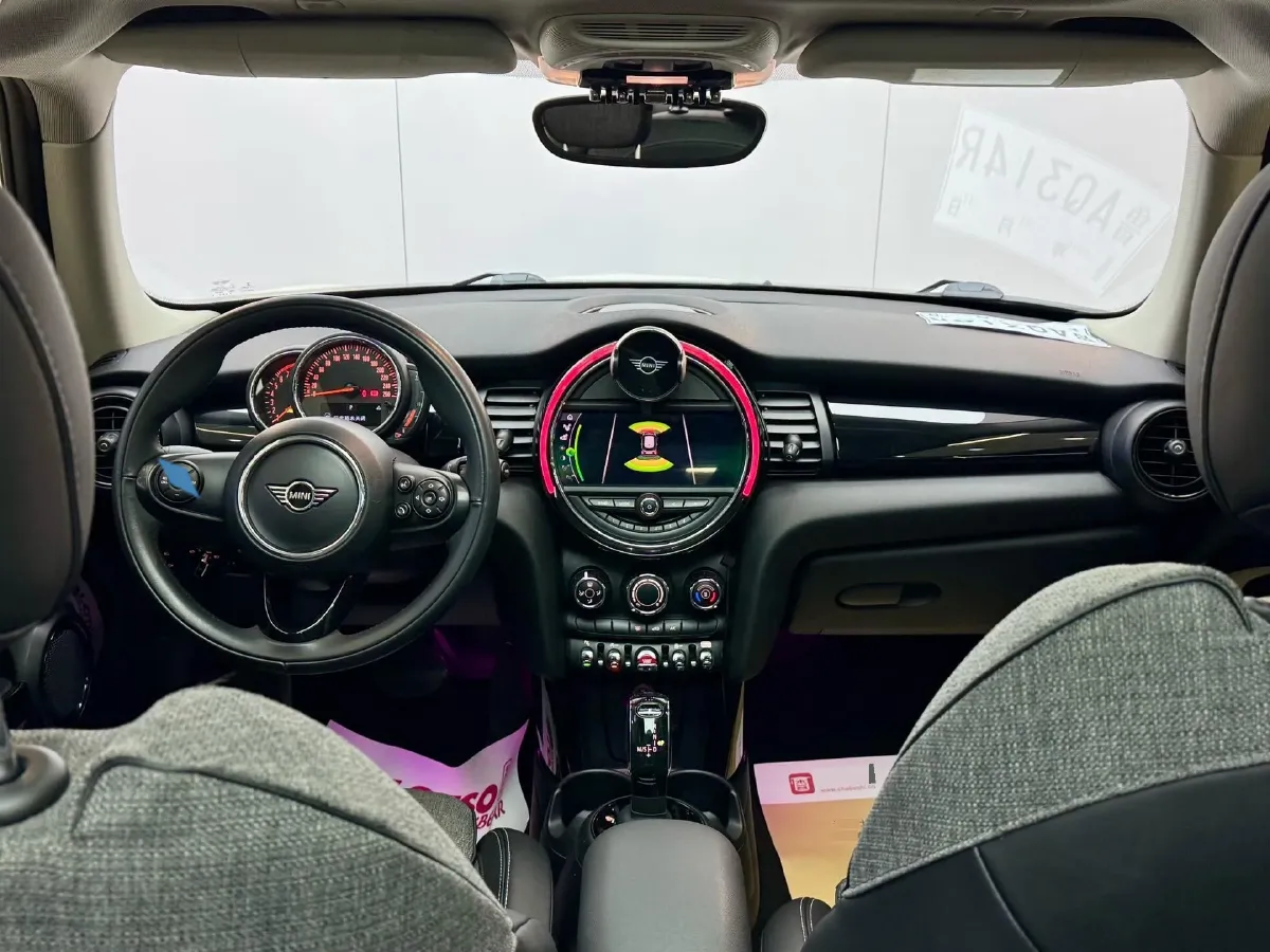 2020 MINI MINI 1.5T 136HP L3 7DCT,autocango,china used car exporter,china ev exporter,chinese used car exporter,chinese used ev exporter