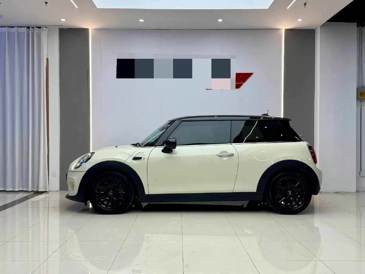 2020 MINI MINI 1.5T 136HP L3 7DCT,autocango,china used car exporter,china ev exporter,chinese used car exporter,chinese used ev exporter