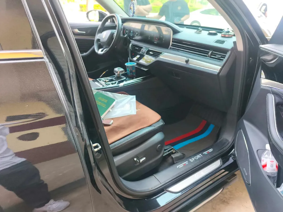 2022 HongQi HS5 2.0T 224HP L4 6AT,autocango,china used car exporter,china ev exporter,chinese used car exporter,chinese used ev exporter