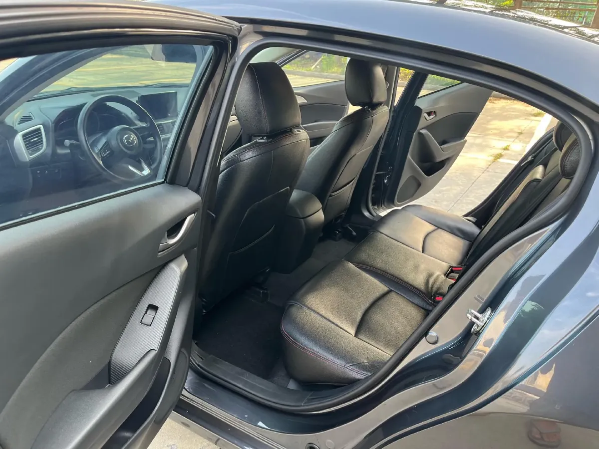 2019 Mazda 3 Axela 1.5L 117HP L4 6AT,autocango,china used car exporter,china ev exporter,chinese used car exporter,chinese used ev exporter