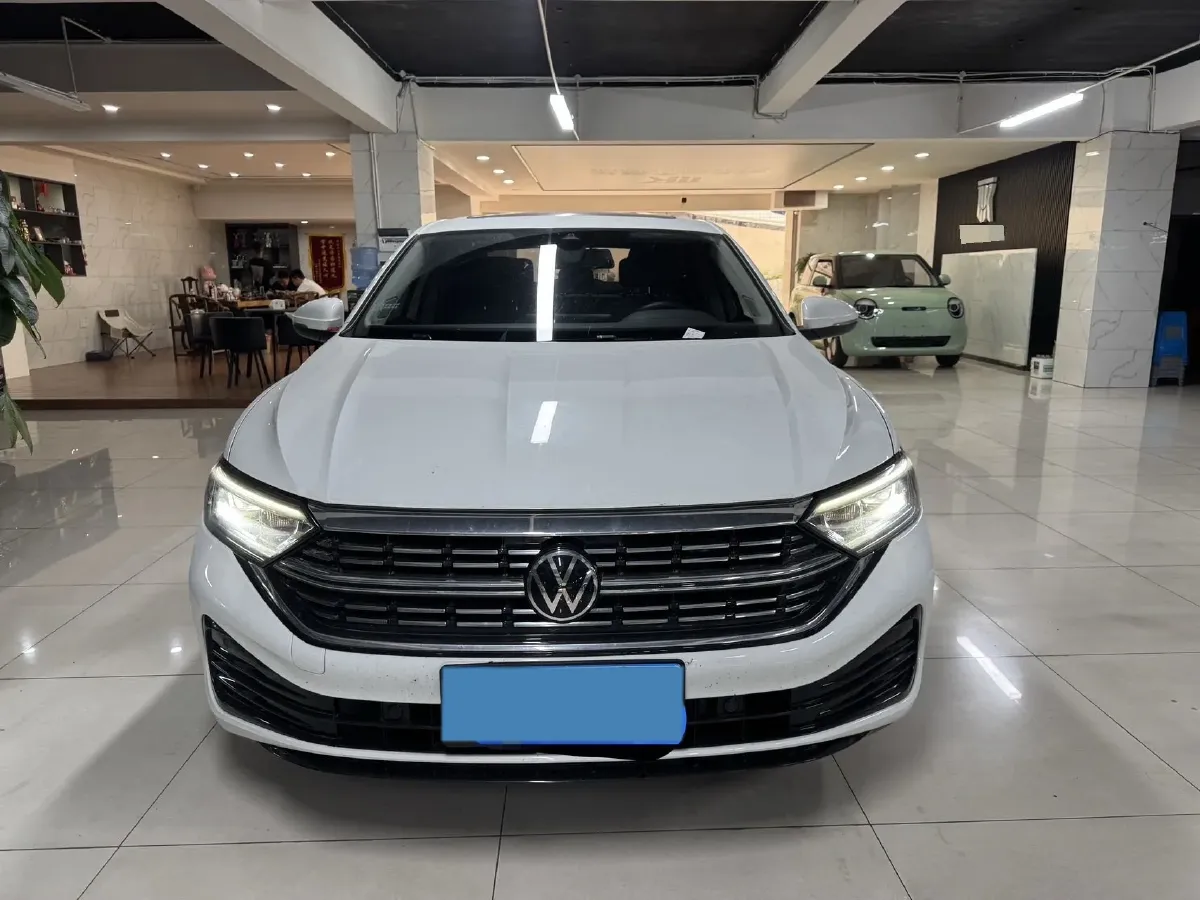 2023 Volkswagen Sagitar 1.5T 160HP L4 7DCT,autocango,china used car exporter,china ev exporter,chinese used car exporter,chinese used ev exporter