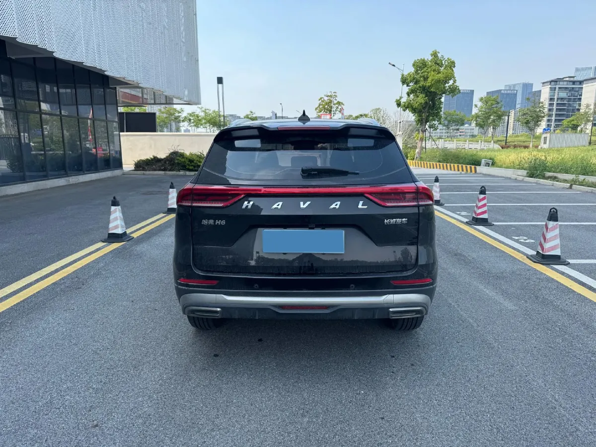 2021 Haval H6 1.5T 169HP L4 7DCT,autocango,china used car exporter,china ev exporter,chinese used car exporter,chinese used ev exporter