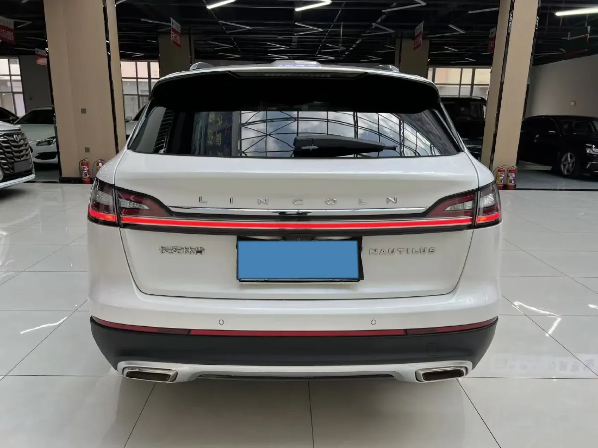 2022 Lincoln Corsair 2.0T 245HP L4 8AT,autocango,china used car exporter,china ev exporter,chinese used car exporter,chinese used ev exporter