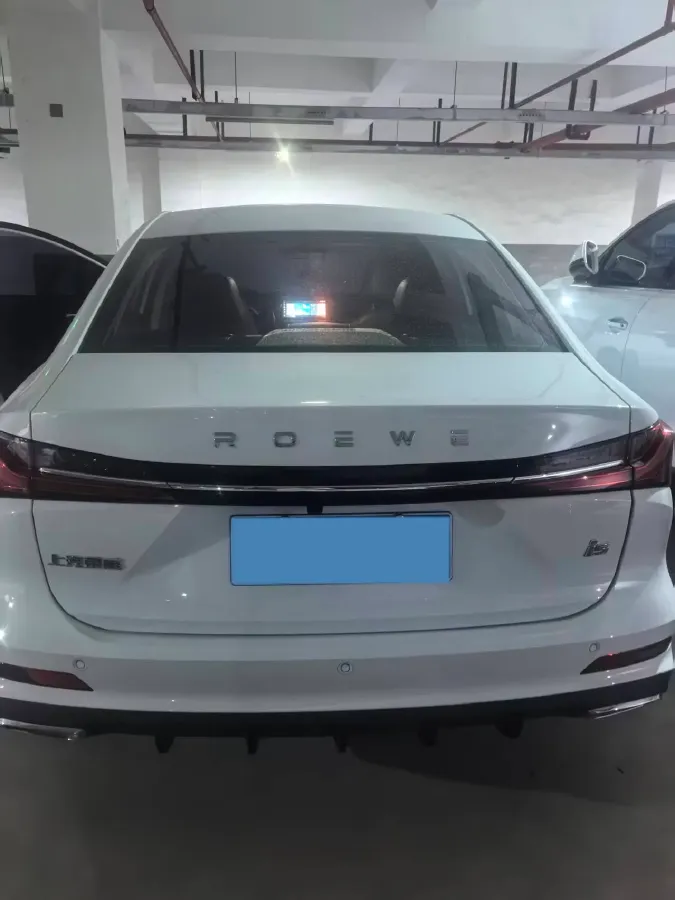 2023 Roewe i5 1.5L 129HP L4 CVT,autocango,china used car exporter,china ev exporter,chinese used car exporter,chinese used ev exporter
