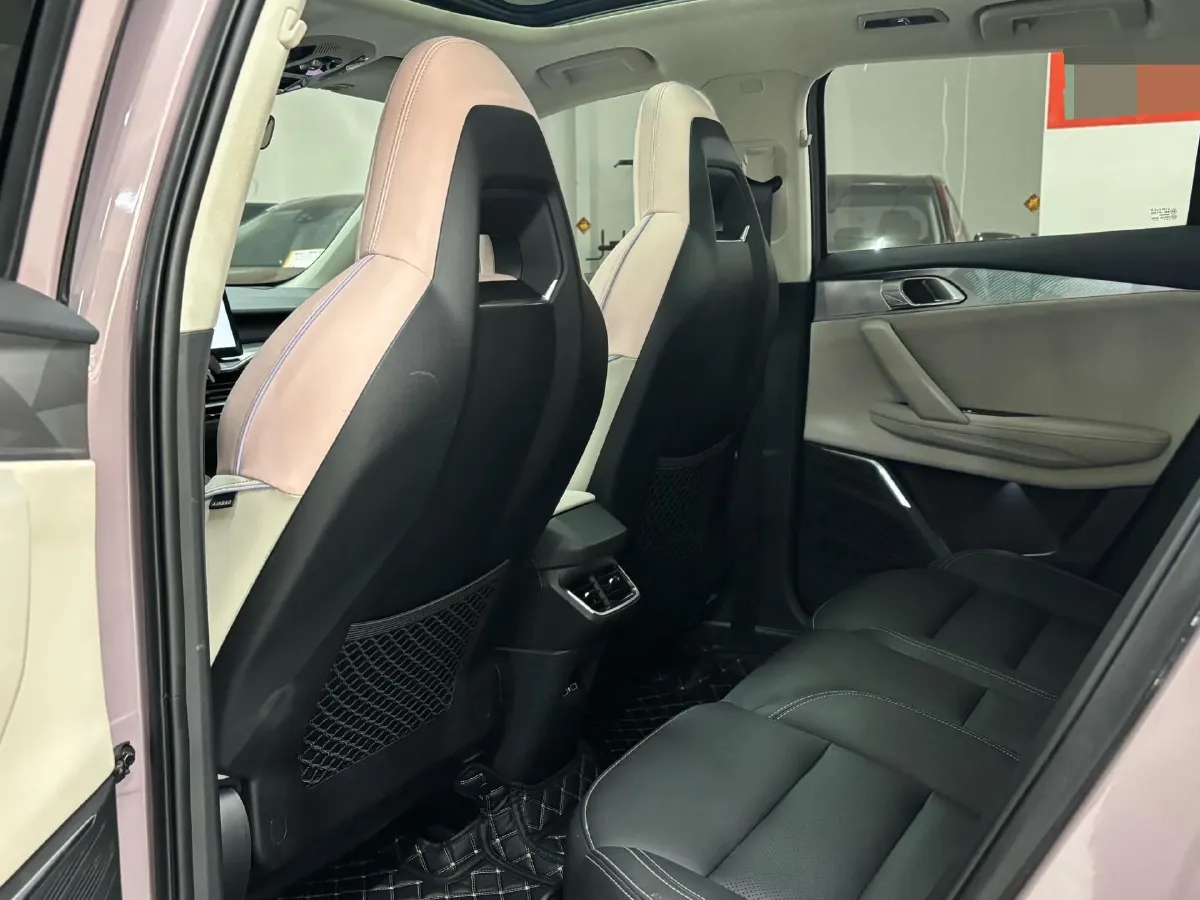 2023 LYNK&CO 03 1.5T 181HP L4 7DCT,autocango,china used car exporter,china ev exporter,chinese used car exporter,chinese used ev exporter