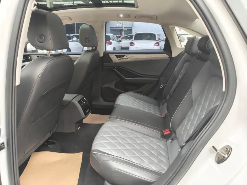 2023 Volkswagen Sagitar 1.2T 116HP L4 7DCT,autocango,china used car exporter,china ev exporter,chinese used car exporter,chinese used ev exporter