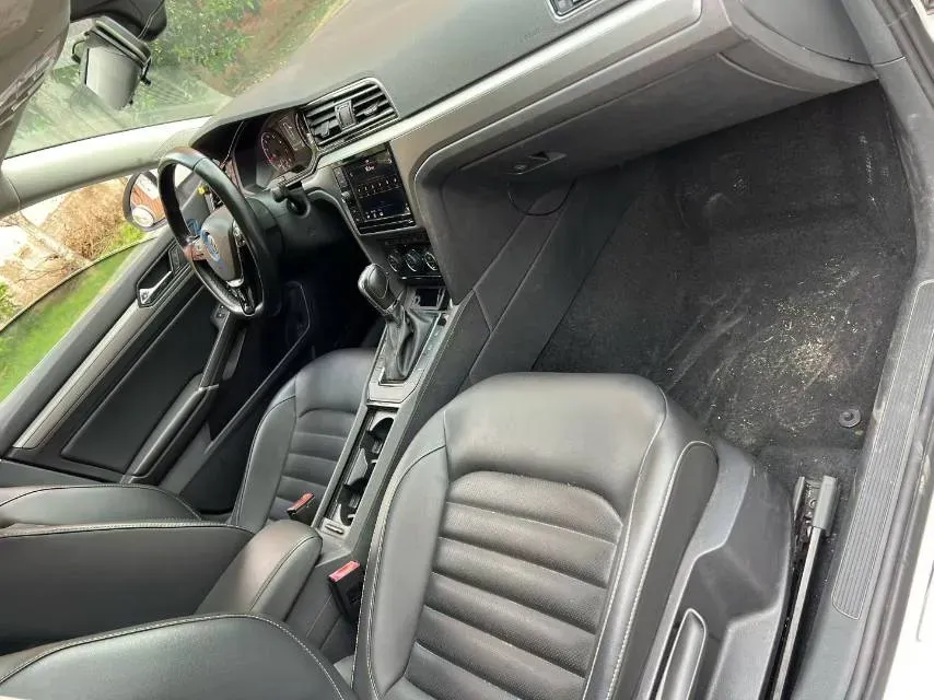 2019 Volkswagen Tayron 2.0T 186HP L4 7DCT,autocango,china used car exporter,china ev exporter,chinese used car exporter,chinese used ev exporter