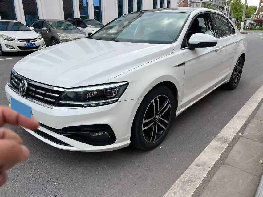 2019 Volkswagen Tayron 2.0T 186HP L4 7DCT,autocango,china used car exporter,china ev exporter,chinese used car exporter,chinese used ev exporter