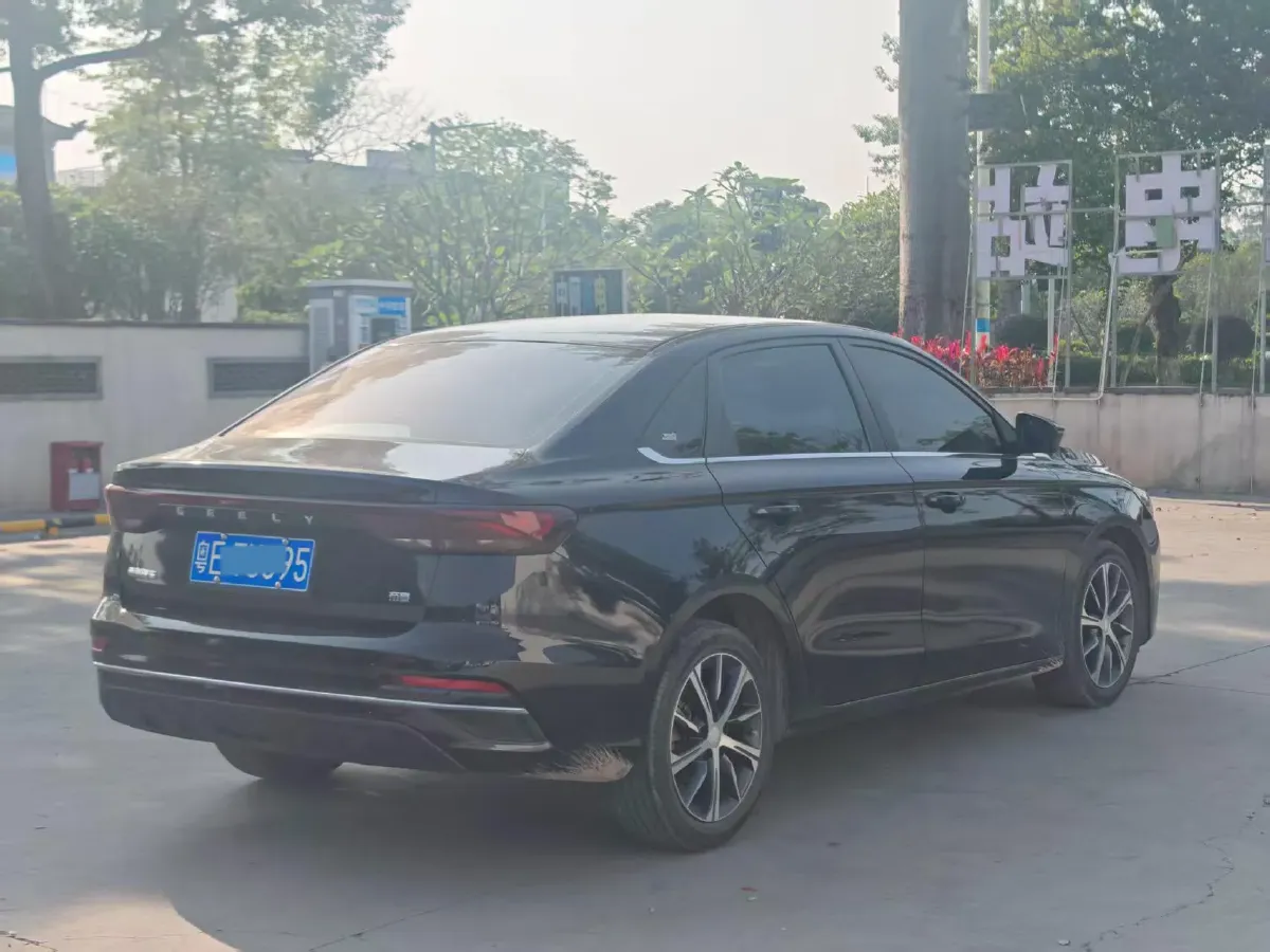 2022 Geely Emgrand 1.5L 114HP L4 CVT,autocango,china used car exporter,china ev exporter,chinese used car exporter,chinese used ev exporter