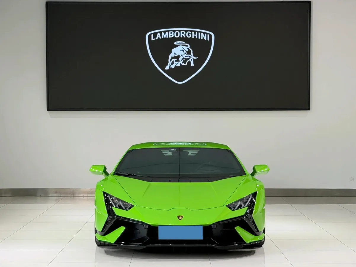 2023 Lamborghini Huracán 5.2L 640HP V10 7DCT,autocango,china used car exporter,china ev exporter,chinese used car exporter,chinese used ev exporter