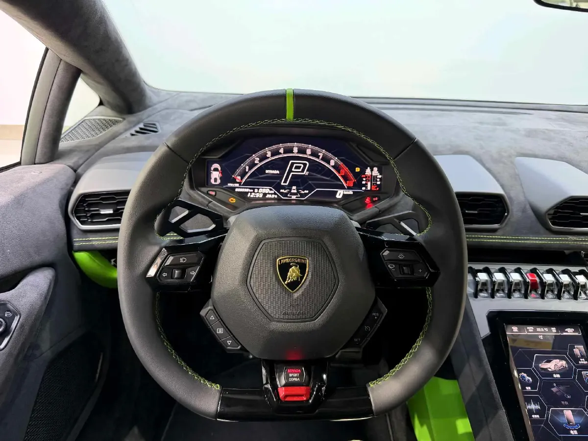 2023 Lamborghini Huracán 5.2L 640HP V10 7DCT,autocango,china used car exporter,china ev exporter,chinese used car exporter,chinese used ev exporter