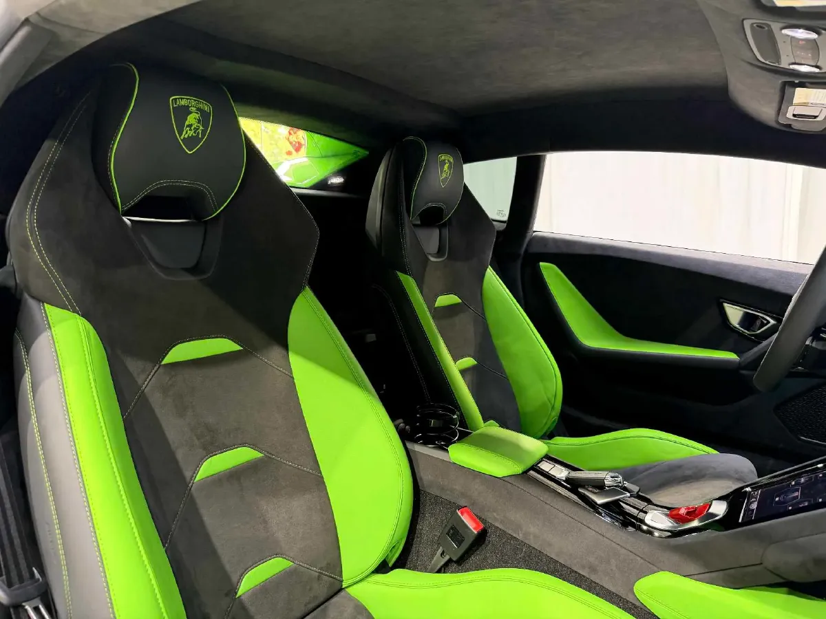 2023 Lamborghini Huracán 5.2L 640HP V10 7DCT,autocango,china used car exporter,china ev exporter,chinese used car exporter,chinese used ev exporter
