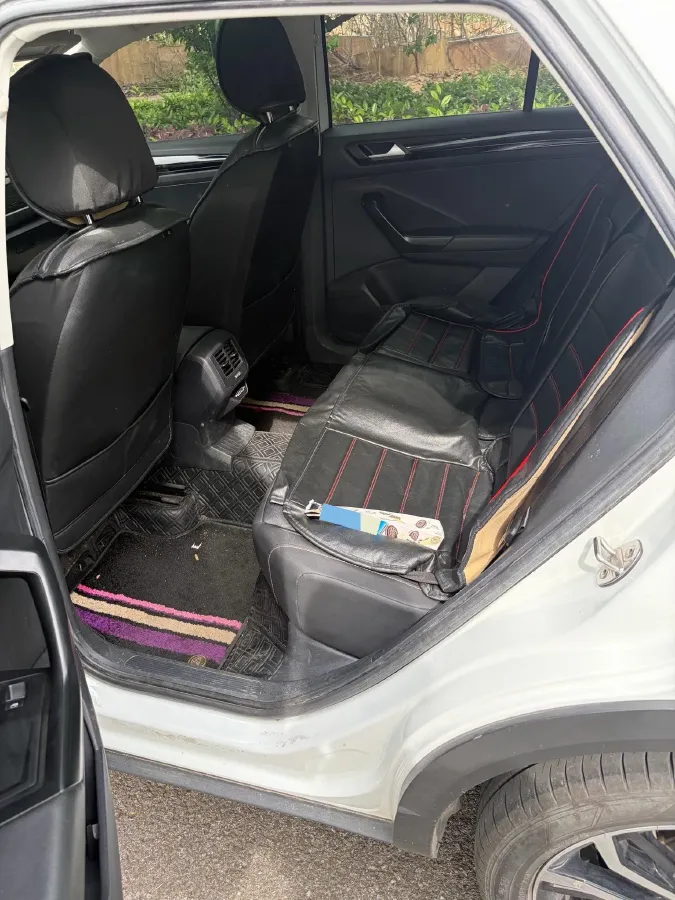 2021 Volkswagen T-Roc 1.4T 150HP L4 7DCT,autocango,china used car exporter,china ev exporter,chinese used car exporter,chinese used ev exporter