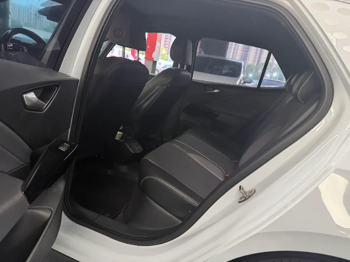 2024 Volkswagen ID.3 BEV 52.8KWH,autocango,china used car exporter,china ev exporter,chinese used car exporter,chinese used ev exporter