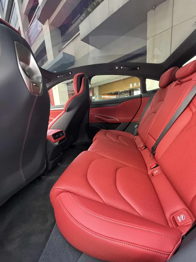 2024 MI SU7 BEV 94.3KWH,autocango,china used car exporter,china ev exporter,chinese used car exporter,chinese used ev exporter