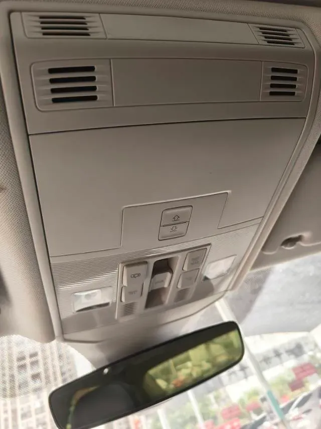 2023 Volkswagen Sagitar 1.2T 116HP L4 7DCT,autocango,china used car exporter,china ev exporter,chinese used car exporter,chinese used ev exporter