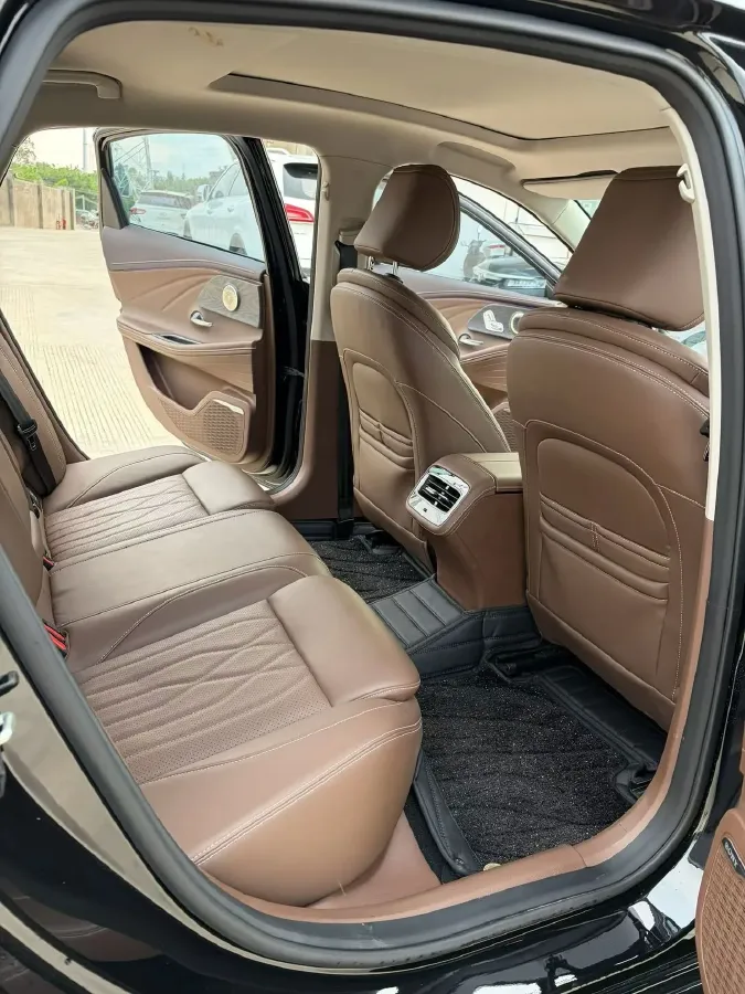 2023 Chery Arrizo 8 2.0T 254HP L4 7DCT,autocango,china used car exporter,china ev exporter,chinese used car exporter,chinese used ev exporter