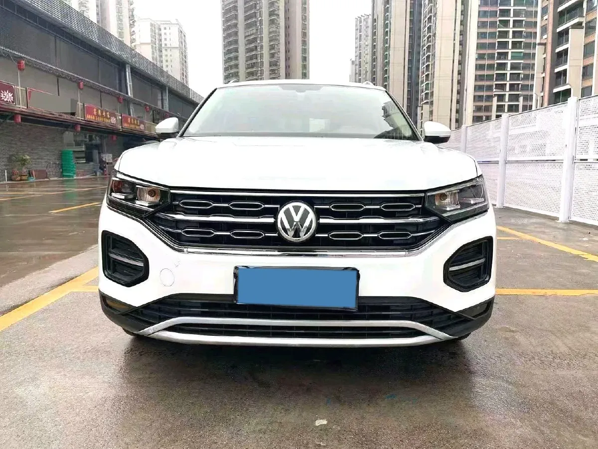 2019 Jeep Cherokee 2.0T 234HP L4 9AT,autocango,china used car exporter,china ev exporter,chinese used car exporter,chinese used ev exporter
