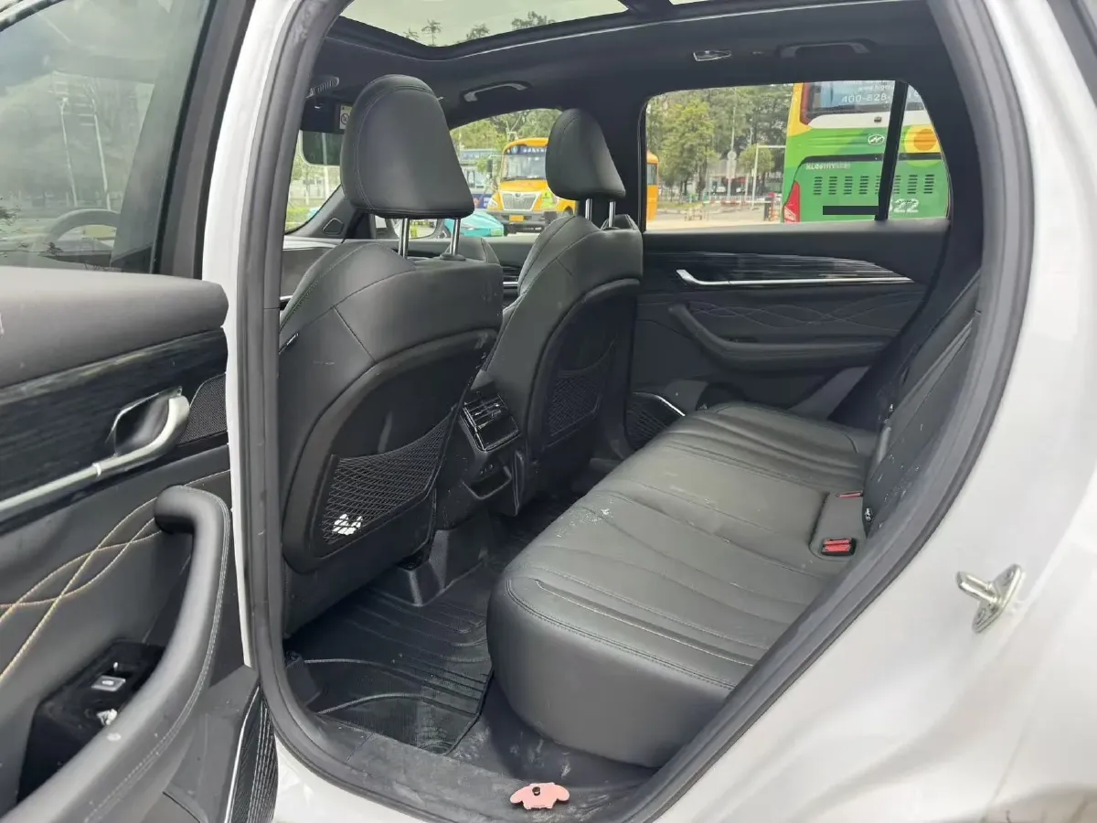 2024 Geely Monjaro 2.0T 218HP L4 7DCT,autocango,china used car exporter,china ev exporter,chinese used car exporter,chinese used ev exporter