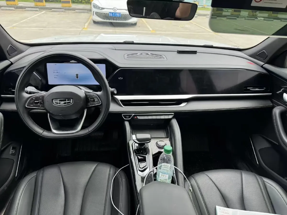 2024 Geely Monjaro 2.0T 218HP L4 7DCT,autocango,china used car exporter,china ev exporter,chinese used car exporter,chinese used ev exporter