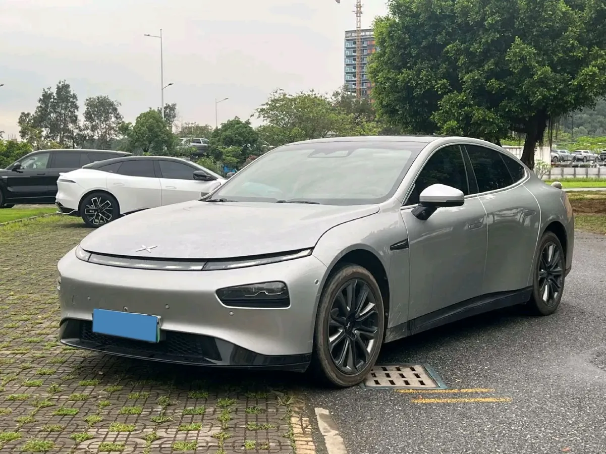 2020 DS 7 1.6T 215HP L4 8AT,autocango,china used car exporter,china ev exporter,chinese used car exporter,chinese used ev exporter