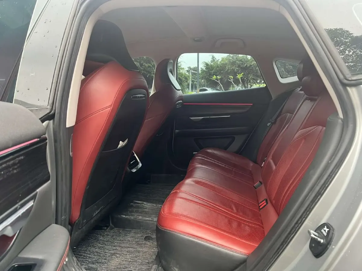 2020 DS 7 1.6T 215HP L4 8AT,autocango,china used car exporter,china ev exporter,chinese used car exporter,chinese used ev exporter