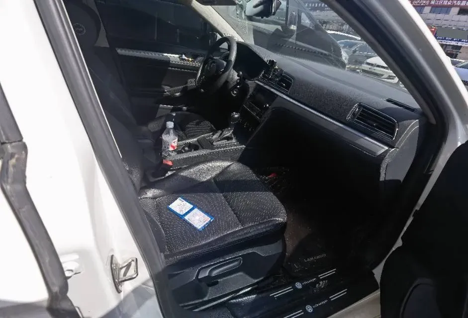 2019 Volkswagen T-Cross 1.4T 150HP L4 7DCT,autocango,china used car exporter,china ev exporter,chinese used car exporter,chinese used ev exporter