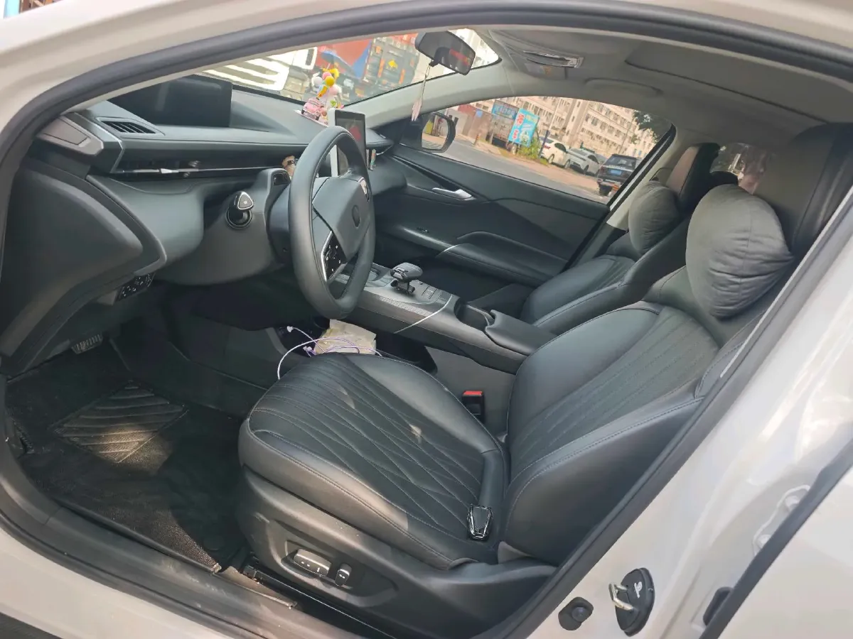 2023 ChangAn Oshan Z6 1.5T 188HP L4 7DCT,autocango,china used car exporter,china ev exporter,chinese used car exporter,chinese used ev exporter